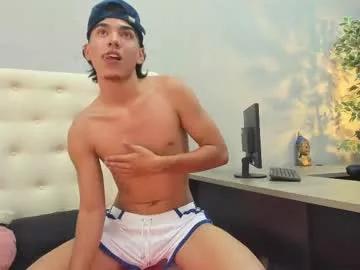 ben_darkdesire from Chaturbate is Freechat