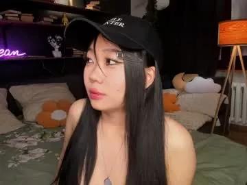 hinatabroks model from Chaturbate