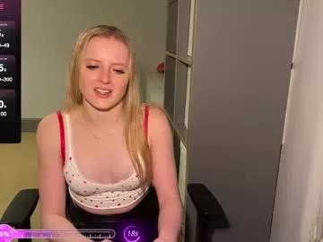 martini_youn from Chaturbate is Freechat