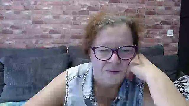 Adelewildx from StripChat is Freechat