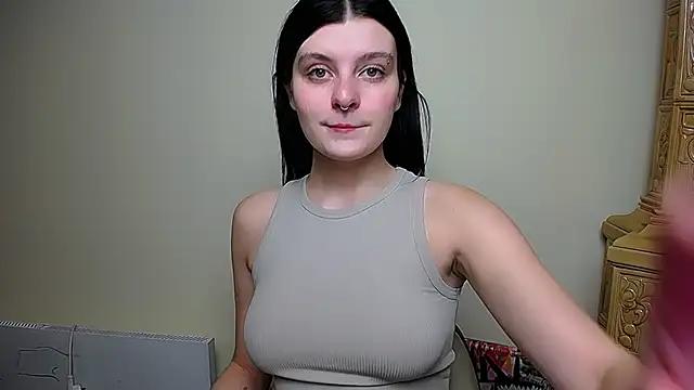 AlissaSeni_ from StripChat is Freechat