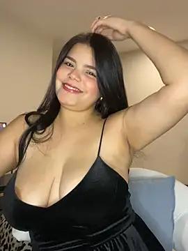 Anyrosett from StripChat is Freechat