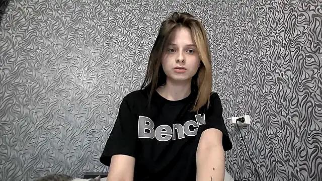 BeautifulMoon20 from StripChat is Freechat