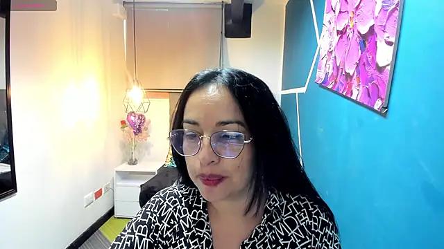 Chanel_Milf_ from StripChat is Freechat