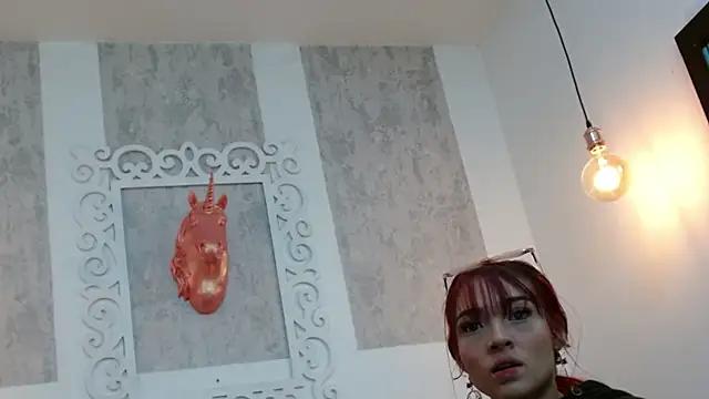 Crisstal_amber from StripChat is Freechat