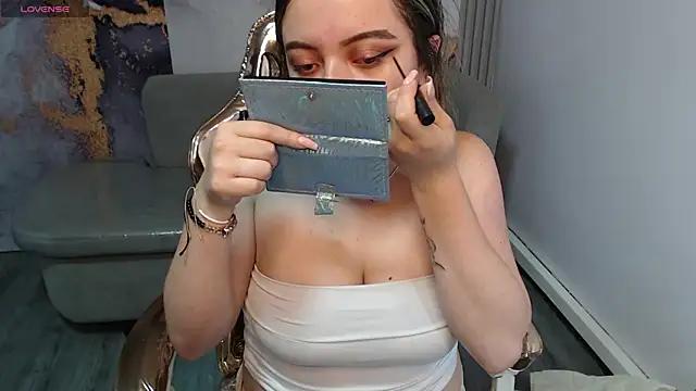 Cristal_v_1 from StripChat is Freechat