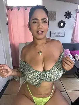 JazminTaylor from StripChat is Freechat