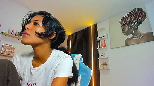 Julieta_turner_ from StripChat is Freechat