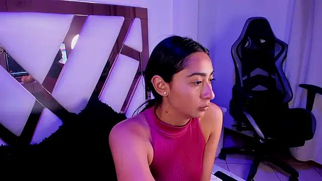 June_Evanss from StripChat is Freechat