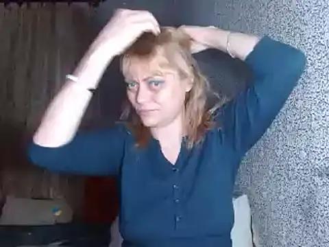 LindaRoutz from StripChat is Freechat