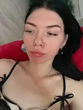 Lisaaa_Alisa from StripChat is Freechat