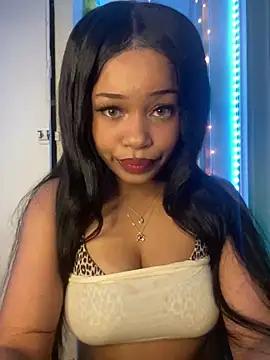 lovekaylaa from StripChat is Freechat