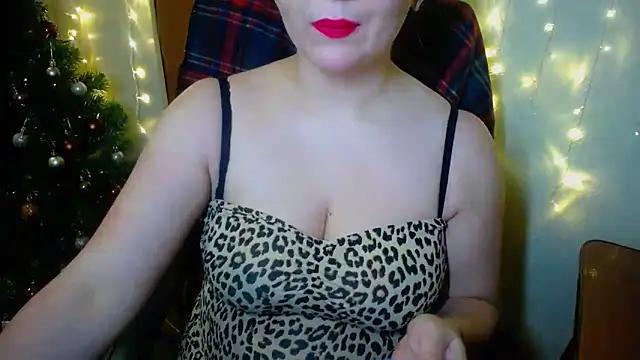 LovelyVALERIE from StripChat is Freechat