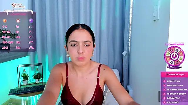 Lucyortiz_ from StripChat is Freechat