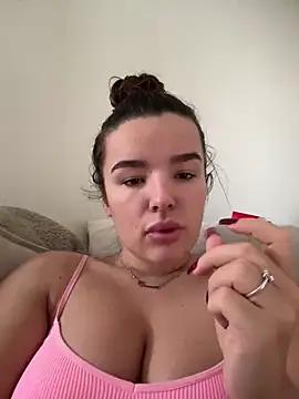 maisiesmithx from StripChat is Freechat