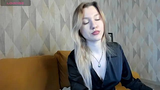 Mariel_Brown from StripChat is Freechat