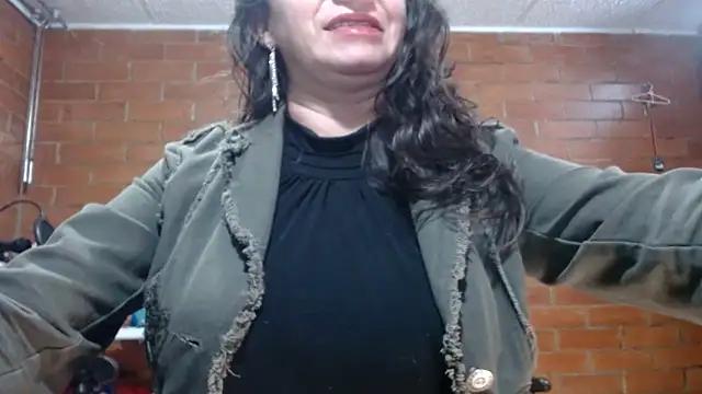 mariposa_hot from StripChat is Freechat