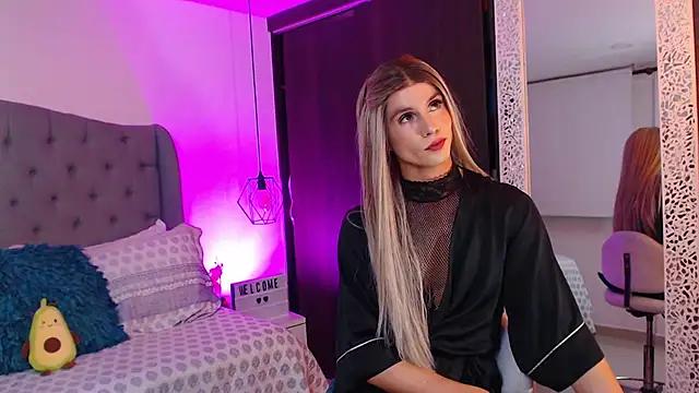 miaromanove_ss from StripChat is Freechat