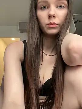 MilaBee from StripChat is Freechat