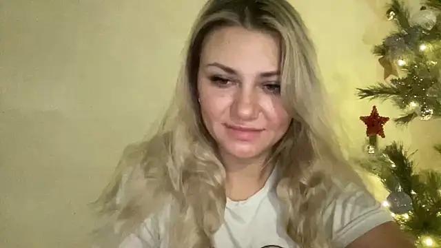 MonicaLoved from StripChat is Freechat