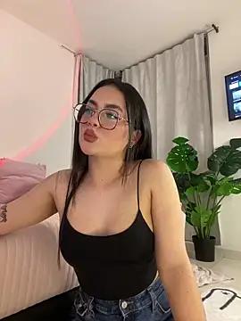 montmariana from StripChat is Freechat