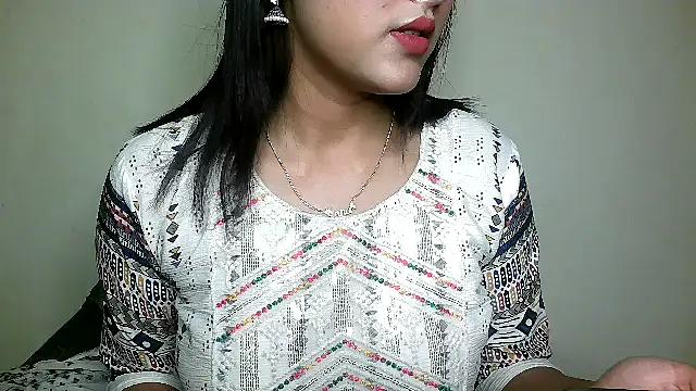 Princess_noorjahan from StripChat is Freechat