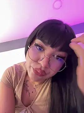 RoseCassie from StripChat is Freechat