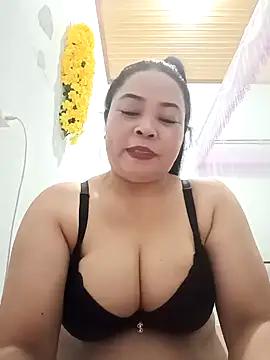 Sexy-bigtits2024 from StripChat is Freechat