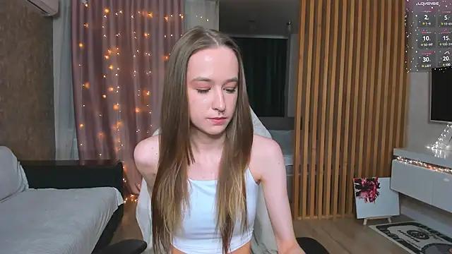 Sweett_Monica from StripChat is Freechat