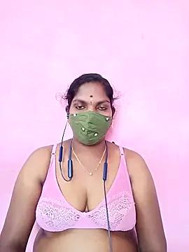 Tamil_queensexy from StripChat is Freechat