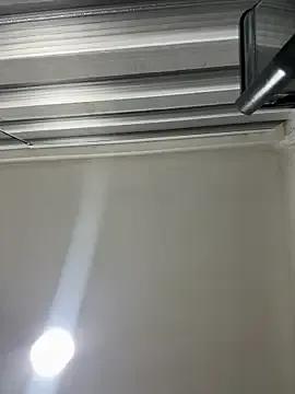 lynn9000 on StripChat 