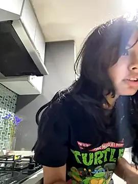 lynn9000 on StripChat 