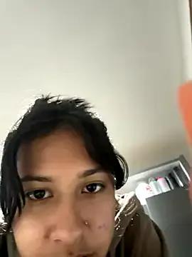 lynn9000 on StripChat 